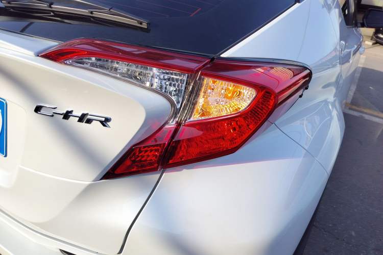 Used Toyota C-HR 2022 2.0L Comfort Edition Exterior 6