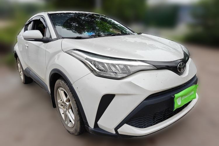 Used Toyota C-HR 2022 2.0L Leading Edition Front Right 45 Deg