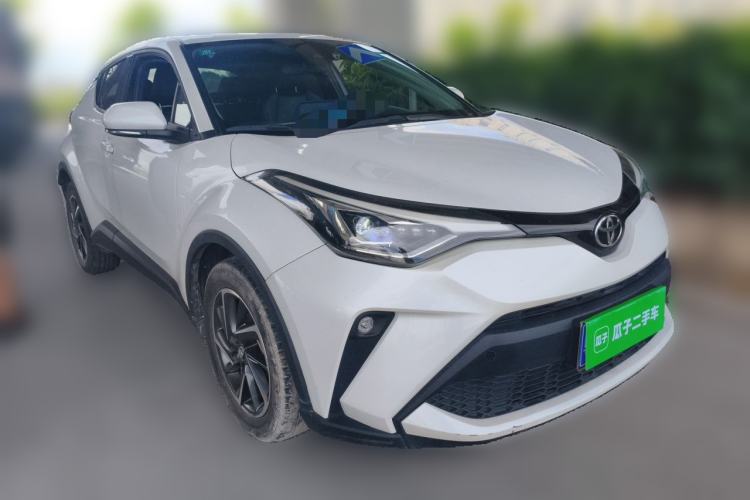 Used Toyota C-HR 2022 2.0L Leading Edition Front Right 45 Deg