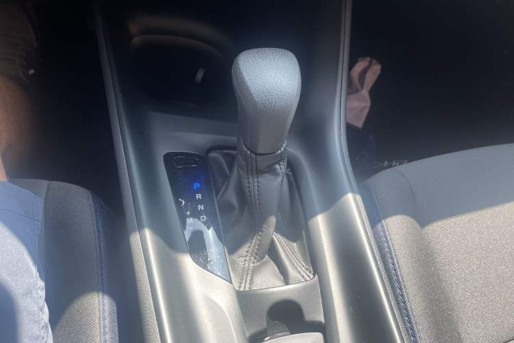 Used Toyota C-HR 2022 2.0L Comfort Edition Gear Lever