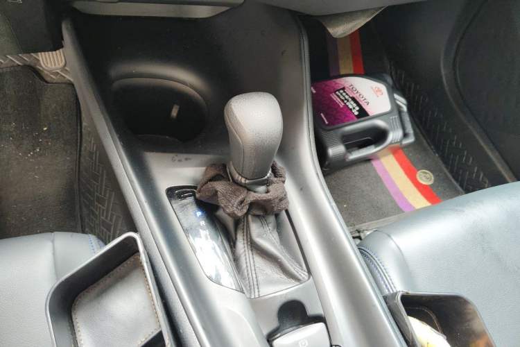 Used Toyota C-HR 2022 2.0L Leading Edition Gear Lever