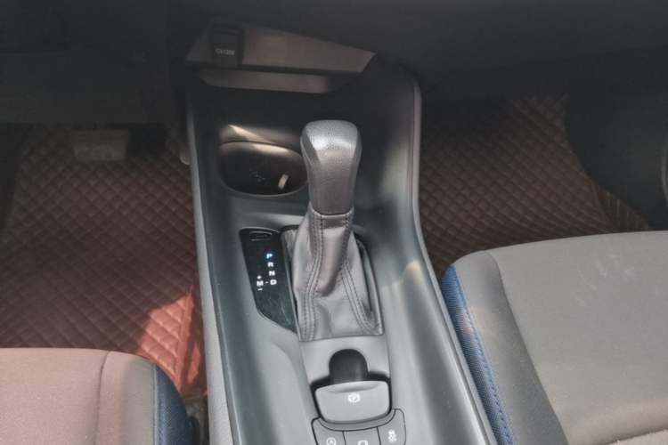 Used Toyota C-HR 2022 2.0L Comfort Edition Gear Lever