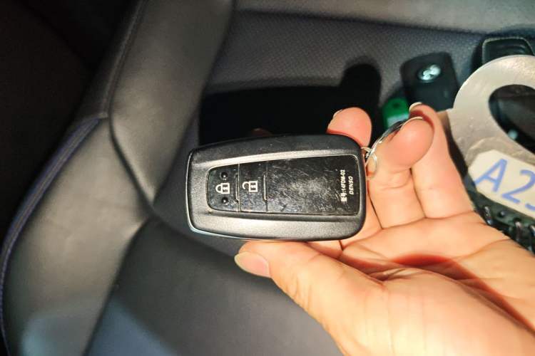Used Toyota C-HR 2022 2.0L Leading Edition Interior 1