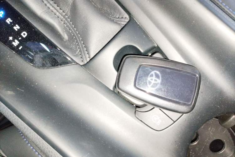 Used Toyota C-HR 2022 2.0L Leading Edition Interior 1