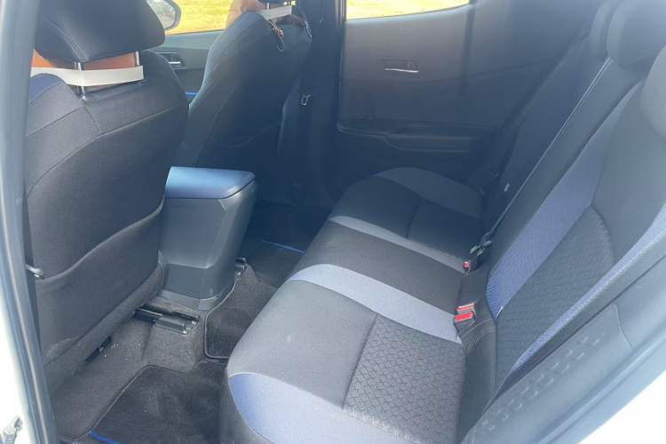 Used Toyota C-HR 2022 2.0L Comfort Edition Interior 3