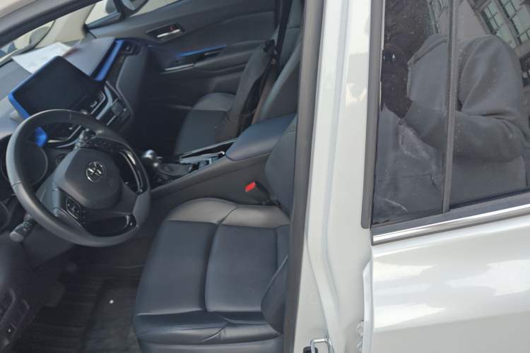 Used Toyota C-HR 2022 2.0L Leading Edition Left Front Seat
