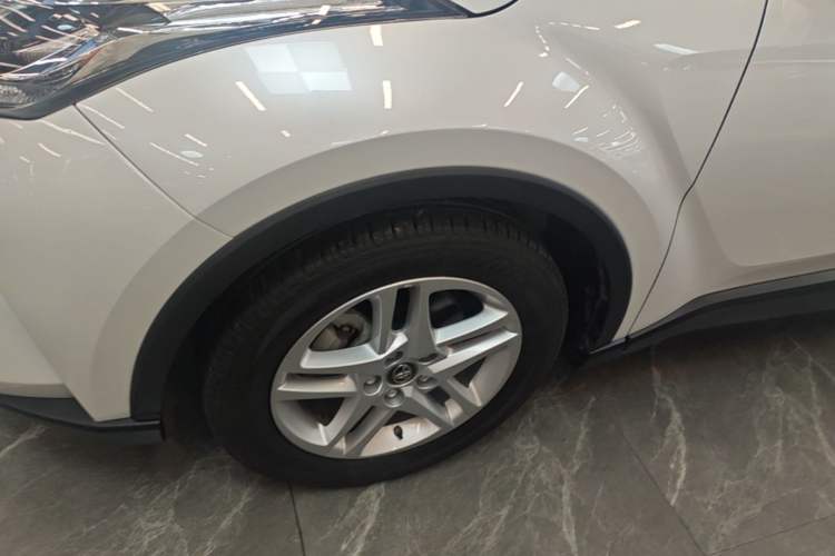 Used Toyota C-HR 2022 2.0L Leading Edition Left Front Wheel Hub