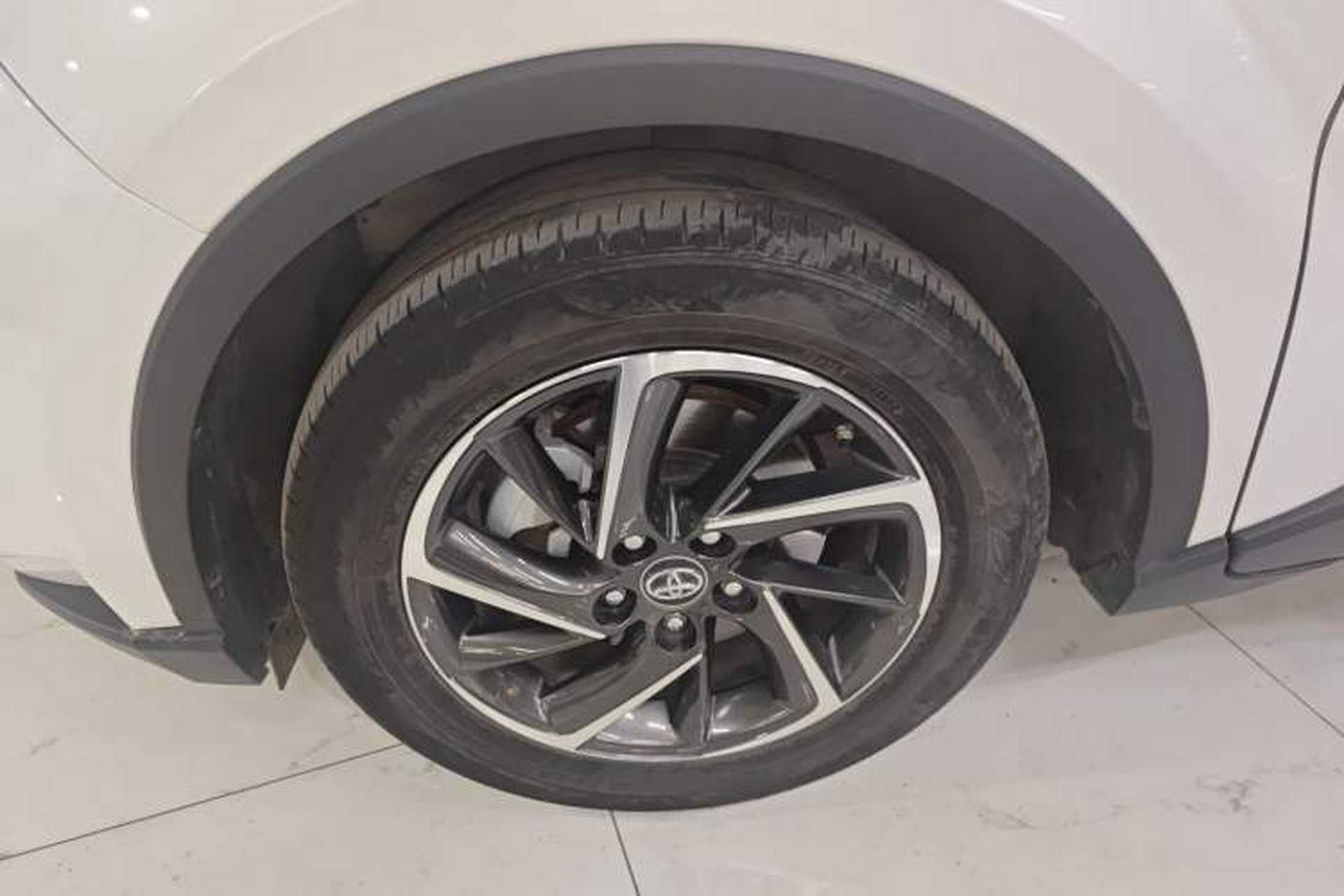 Used Toyota C-HR 2022 2.0L Leading Edition Left Front Wheel Hub