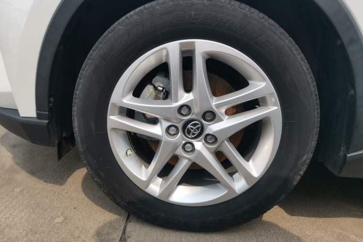 Used Toyota C-HR 2022 2.0L Comfort Edition Left Front Wheel Hub