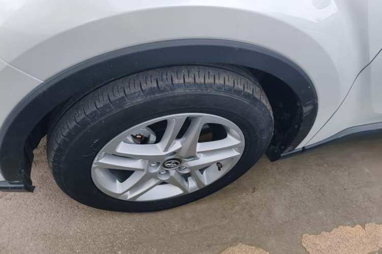 Used Toyota C-HR 2022 2.0L Comfort Edition Left Front Wheel Hub