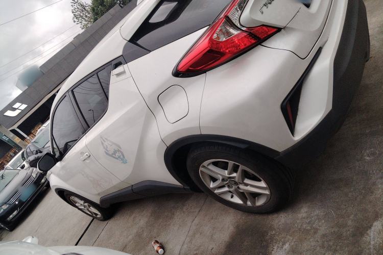 Used Toyota C-HR 2022 2.0L Leading Edition Left Side