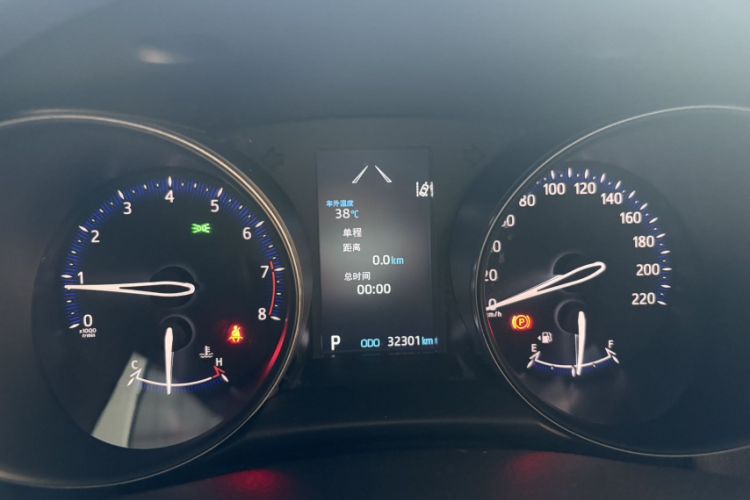 Used Toyota C-HR 2022 2.0L Comfort Edition Odometer Close Up