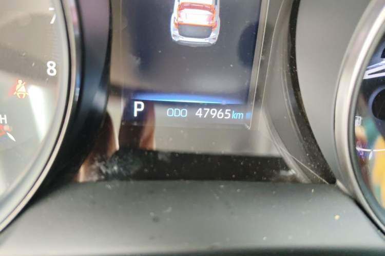 Used Toyota C-HR 2022 2.0L Leading Edition Odometer Close Up