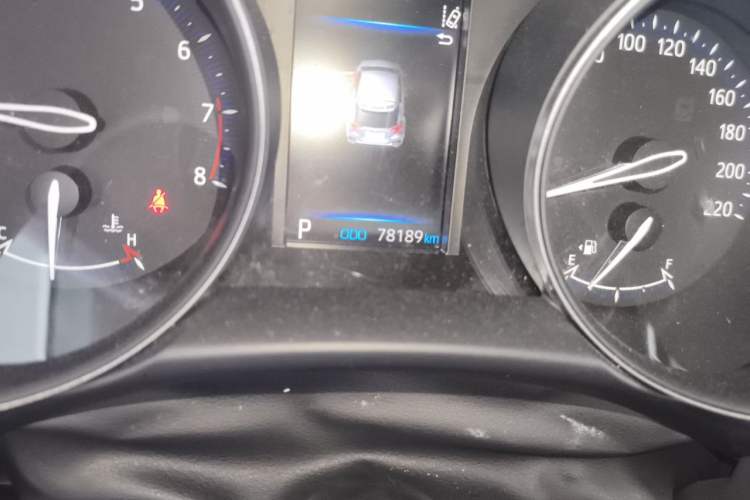 Used Toyota C-HR 2022 2.0L Leading Edition Odometer Close Up