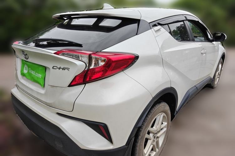 Used Toyota C-HR 2022 2.0L Leading Edition Rear Right 45 Deg