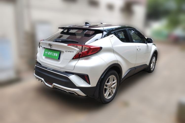 Used Toyota C-HR 2022 2.0L Leading Edition Rear Right 45 Deg