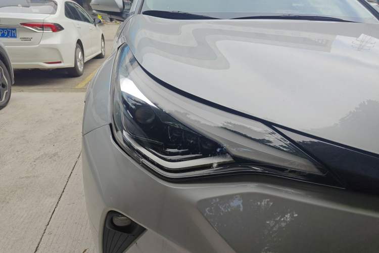 Used Toyota C-HR 2022 2.0L Leading Edition Right Front Headlight