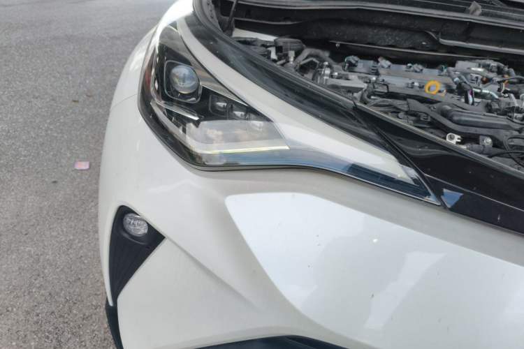 Used Toyota C-HR 2022 2.0L Leading Edition Right Front Headlight