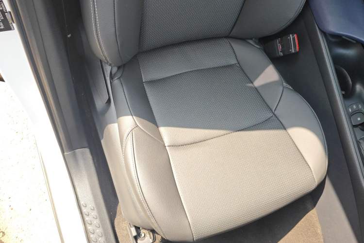 Used Toyota C-HR 2022 2.0L Comfort Edition Right Front Seat