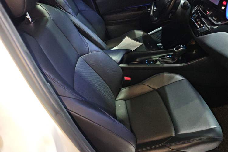 Used Toyota C-HR 2022 2.0L Leading Edition Right Front Seat
