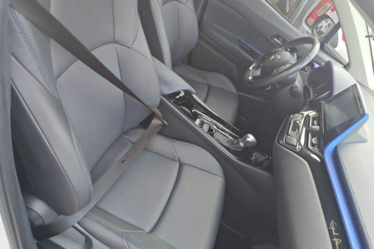 Used Toyota C-HR 2022 2.0L Leading Edition Right Front Seat