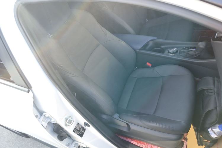 Used Toyota C-HR 2022 2.0L Comfort Edition Right Front Seat