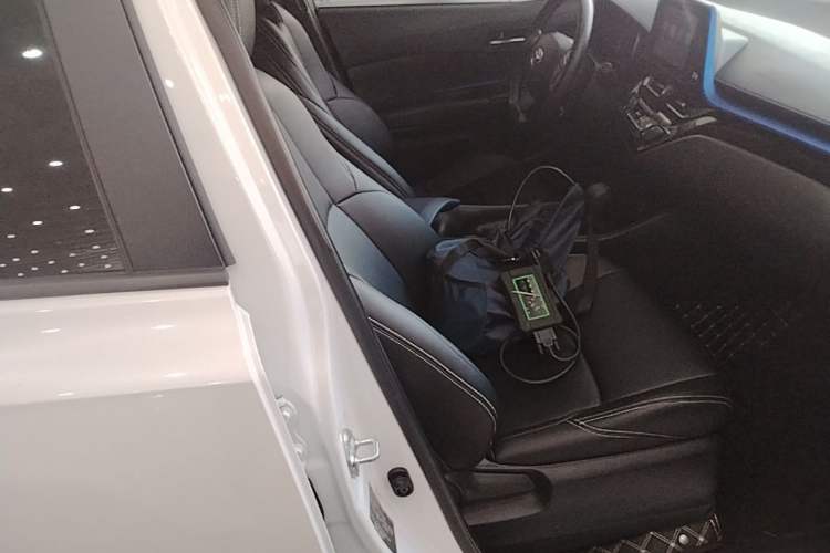 Used Toyota C-HR 2022 2.0L Comfort Edition Right Front Seat