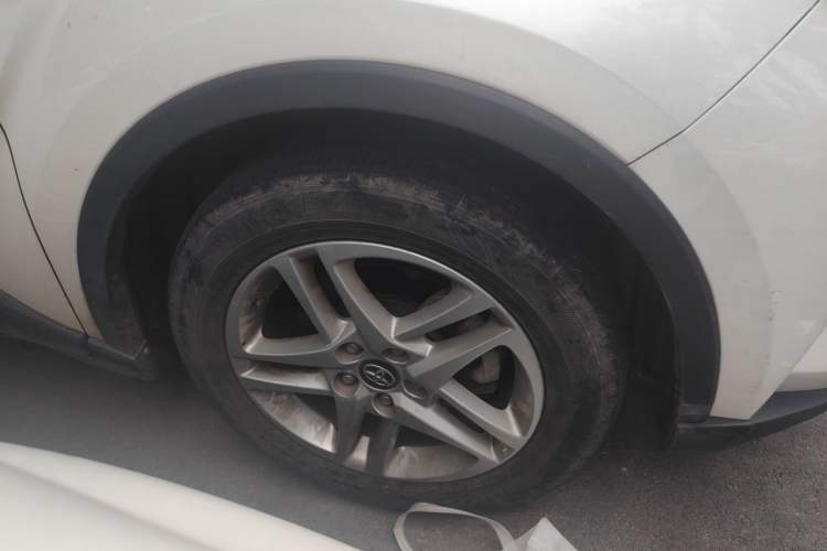 Used Toyota C-HR 2022 2.0L Leading Edition Right Front Wheel Hub