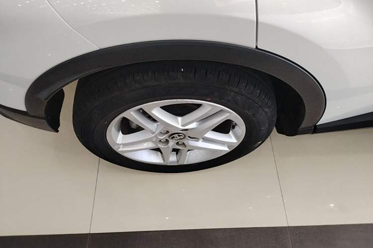Used Toyota C-HR 2022 2.0L Comfort Edition Right Rear Wheel Hub