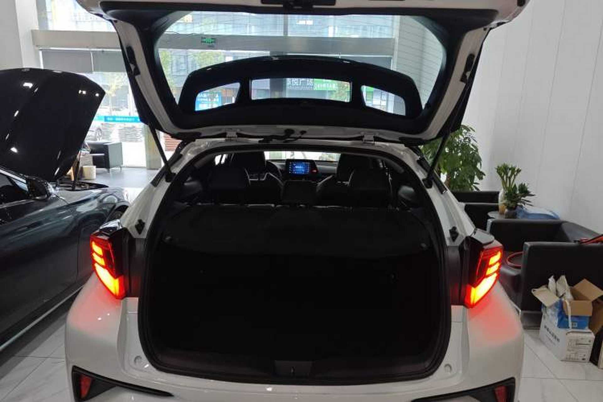 Used Toyota C-HR 2022 2.0L Leading Edition Trunk