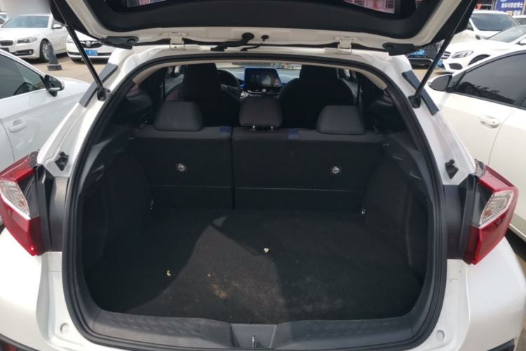 Used Toyota C-HR 2022 2.0L Comfort Edition Trunk