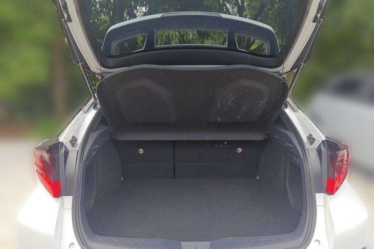 Used Toyota C-HR 2022 2.0L Leading Edition Trunk