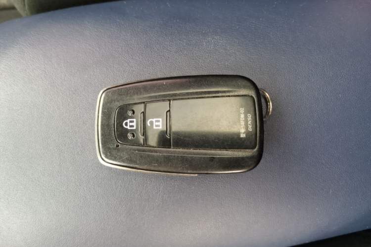 Used Toyota C-HR 2022 2.0L Comfort Edition Vehicle Key