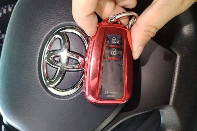 Used Toyota C-HR 2022 2.0L Comfort Edition Vehicle Key