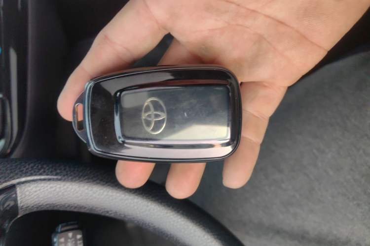 Used Toyota C-HR 2022 2.0L Comfort Edition Vehicle Key
