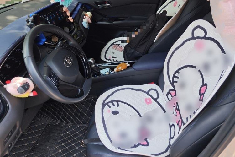 Used Toyota C-HR 2023 2.0L Luxury Edition Left Front Seat