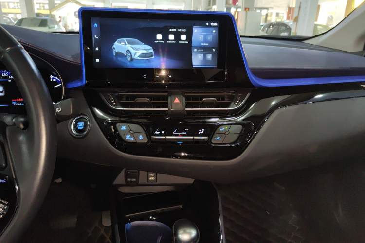 Used Toyota C-HR 2023 2.0L Luxury Edition Audio And AC Panel