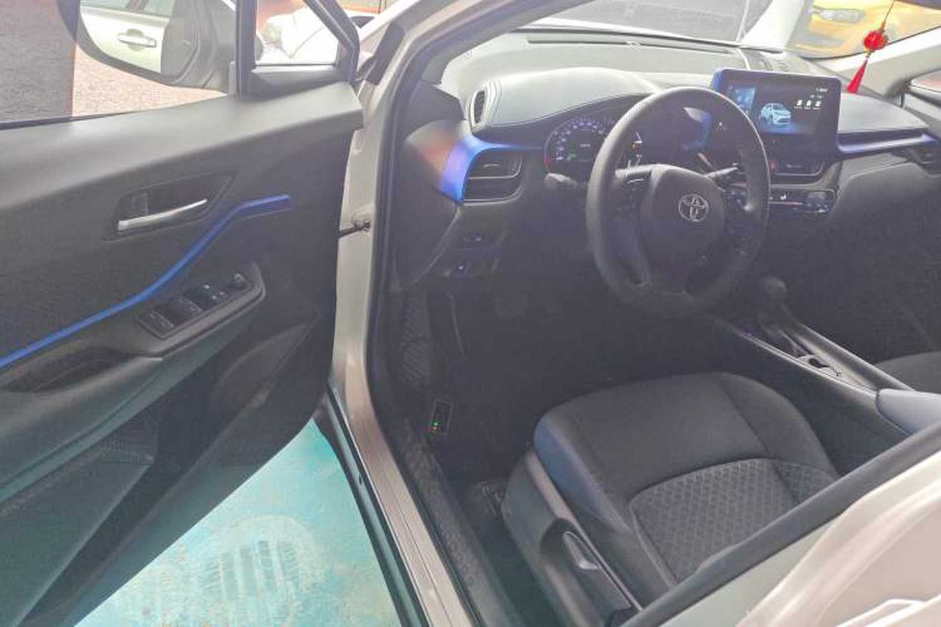 Used Toyota C-HR 2023 2.0L Smart Electric Hybrid Dual-Engine Comfort Version Driver Seat
