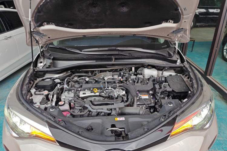 Used Toyota C-HR 2023 2.0L Smart Electric Hybrid Dual-Engine Comfort Version Engine Bay