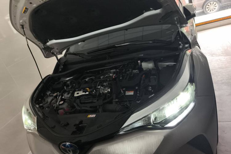 Used Toyota C-HR 2023 2.0L Smart Electric Hybrid Dual-Engine Comfort Version Engine Bay