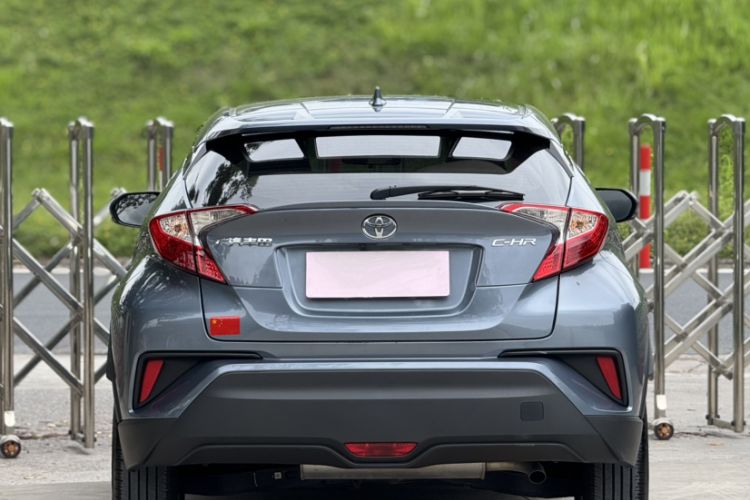 Used Toyota C-HR 2023 2.0L Leading Edition Exterior 4