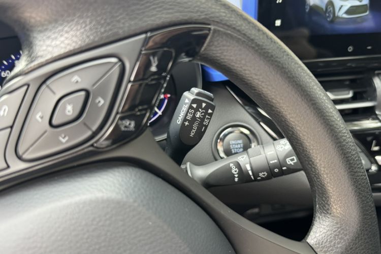 Used Toyota C-HR 2023 2.0L Leading Edition Interior 5