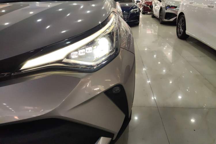 Used Toyota C-HR 2023 2.0L Luxury Edition Left Front Headlight