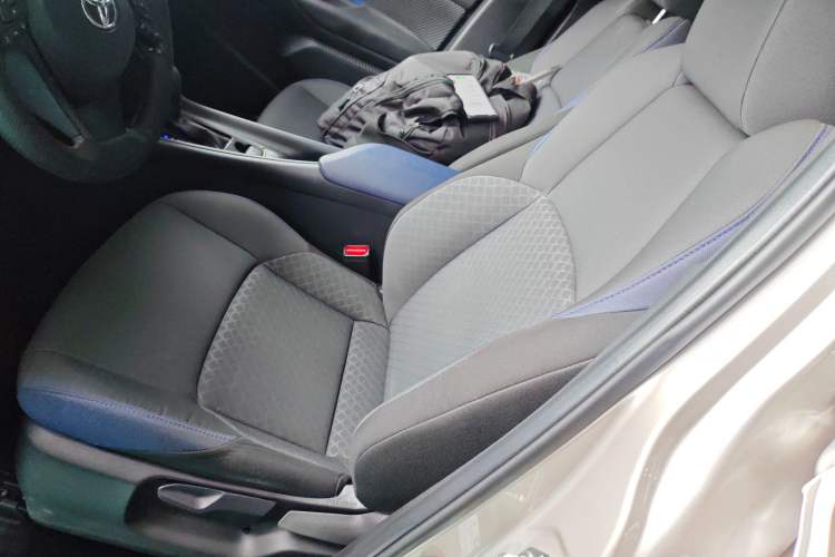 Used Toyota C-HR 2023 2.0L Smart Electric Hybrid Dual-Engine Comfort Version Left Front Seat
