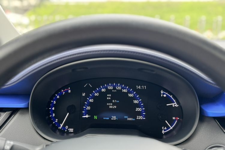 Used Toyota C-HR 2023 2.0L Leading Edition Odometer Close Up