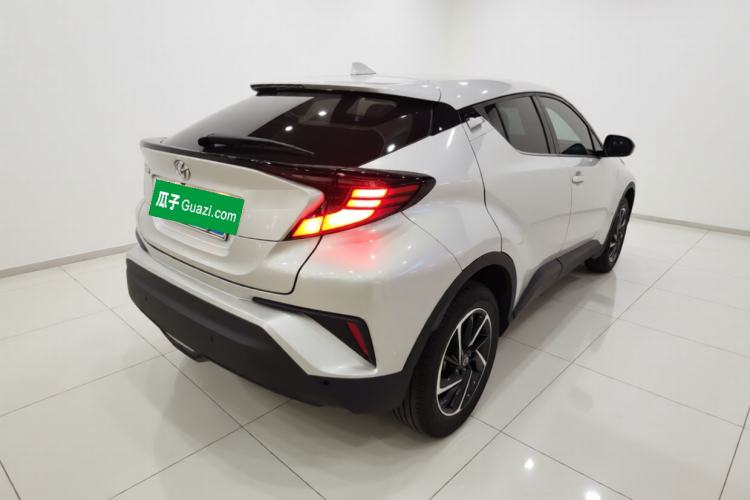 Used Toyota C-HR 2023 2.0L Luxury Edition Rear Right 45 Deg