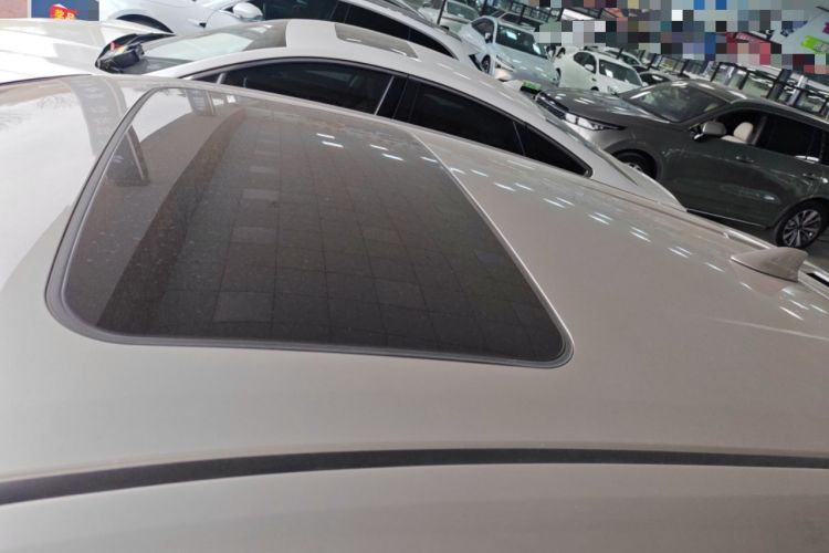 Used Toyota C-HR 2023 2.0L Smart Electric Hybrid Dual-Engine Comfort Version Roof