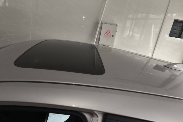 Used Toyota C-HR 2023 2.0L Smart Electric Hybrid Dual-Engine Comfort Version Roof