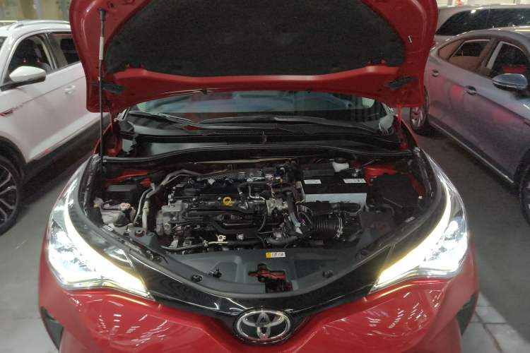 Used Toyota C-HR 2023 2.0L Luxury Edition Engine Bay