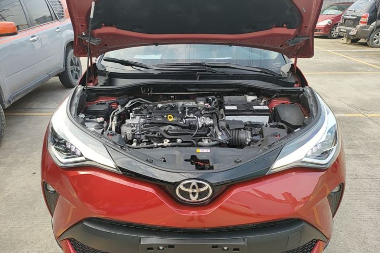 Used Toyota C-HR 2023 2.0L Luxury Edition Engine Bay